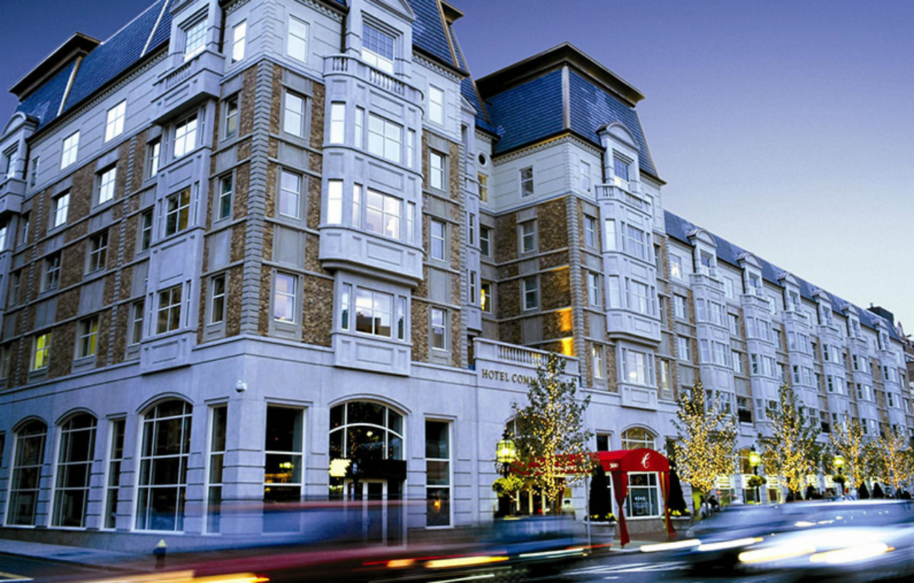 โรงแรมคอมมอนเวลท์ บอสตัน ภายนอก รูปภาพ The hotel in 2007